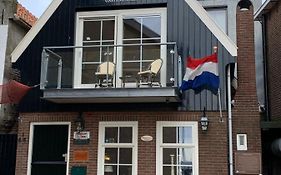 Bed & Breakfast De Roos